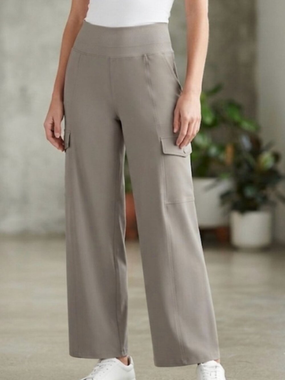 Athleta Venice High Rise Wide-leg Cargo Pants (size XS)